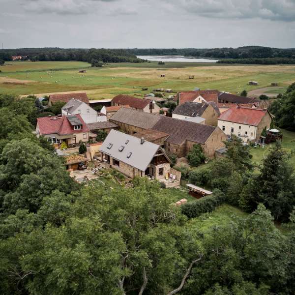 Berliner Architekt wählt Stahlprofile für eigenes Architektenhaus, Am Fischerkietz 6a, 14974 Ludwigsfelde